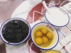 玫瑰桃胶龟苓膏-五条人糖水铺(万达店)