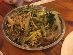 -闯关东东北农家菜(崂山石老人店)