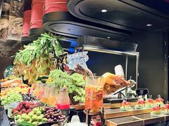 -雍容荟帝王蟹活龙虾展台自助(IFS黑金店)