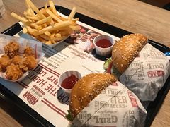-The Habit Burger Grill 哈比特汉堡(复兴soho店)