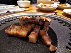 -唯成•韩国炭火烤肉 유성고기