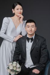 点击看大图 -挪娅婚纱摄影皇家会所