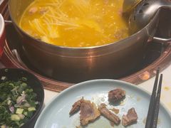 -洪氏嗨捞·猪肚鸡火锅(阳光天地店)