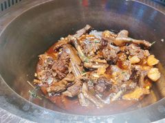 -山河屯铁锅炖·非遗东北菜(南山店)