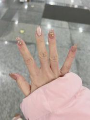 -UGIRL有个美甲