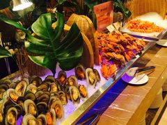 -南湖名都·景湖轩全日制餐厅·海鲜自助·东南亚风味·临湖而食