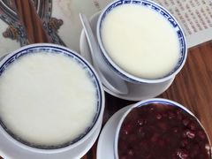 -周大娘牛乳(旧寨古村总店)