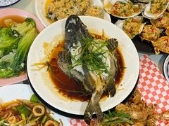 -覃记海鲜美食餐厅