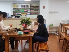 大堂-皖北巫氏三胖地锅鸡(正大店)