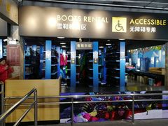 -石京龙滑雪场-停车场