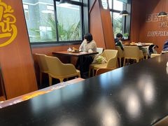 大堂-魏斯理汉堡(西安沣东吾悦店)