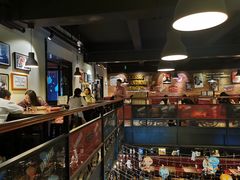 -拉亚汉堡经典餐厅(商城路店)