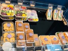 零售区-BONBON BAKERY