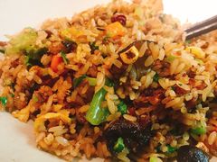 -百春原湖南牛肉粉(百联世纪店)