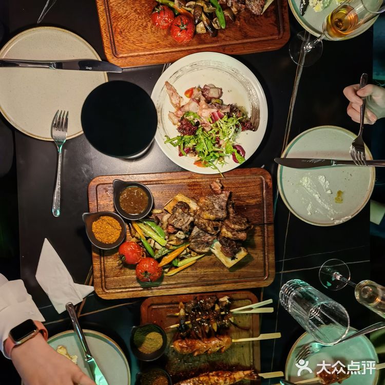 三里屯音乐餐厅