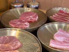-臻牛烤肉