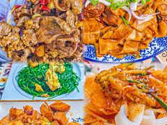 -壹阁胡羊焖饼(特色小吃街店)