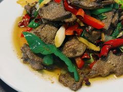 -巍山𤆵肉饵丝