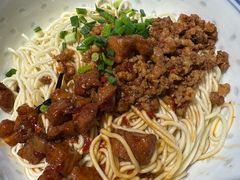 招牌辣肉干拌面-辣肉面大王(天平路店)