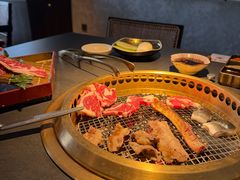 -铭牛烧肉·和牛海鲜自助(高新月牙湖店)