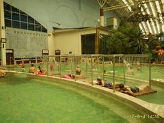 -龙脉温泉室内游泳馆