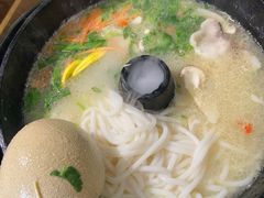 -飞虎过桥米线(翠湖店)