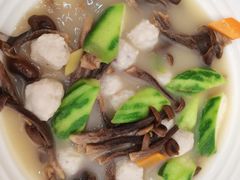 -东豪园林海鲜酒家(南港路辅路店)