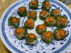 蟹黄墨鱼饼-龙桥私厨·姜花菊花过桥鱼·顺德菜(容桂店)