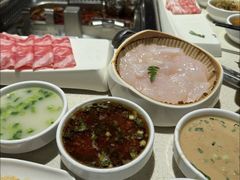-海底捞火锅鲜切牛肉主题店(长寿路店)