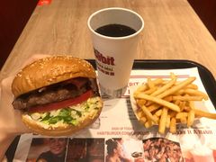 -The Habit Burger Grill 哈比特汉堡(爱琴海店)
