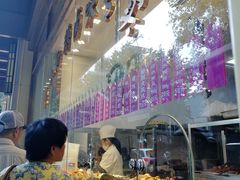 自助取餐区-老人和饭店(淮海中路店)