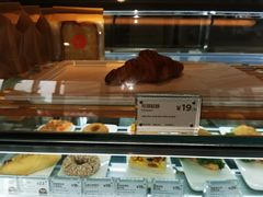 面包甜点陈列柜-Peet's Coffee皮爷咖啡(大学路店)