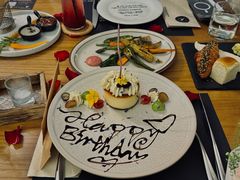 -Mark&Mars Restaurant