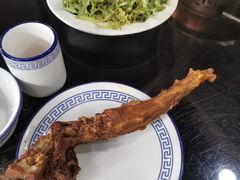 老醋果仁拌茼蒿-来顺成饭庄