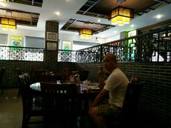 -何氏排骨(左家塘店)