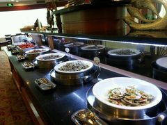 -满江红四季餐厅 · 国家五钻级酒家(新纪元大酒店店)