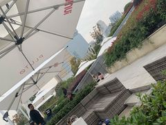 -UNI UNI(环亚凯瑟琳店)