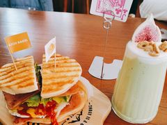 -Catch Bagel(芳草地店)