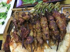 -乡村馕坑肉·烧烤·新疆菜·本地人更爱吃(阿勒泰首店)
