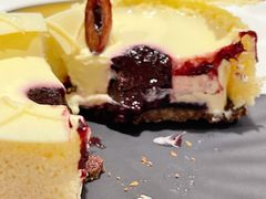 樱桃意式鲜奶酪-潮一不贰·法式甜品·生日蛋糕·西式简餐(外滩店)