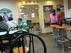 -麦当劳(湛江大厦店)