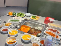 -海底捞火锅(新松江路生日主题店)