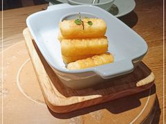 -蜜桃餐厅·伴山(湖滨商业街店)