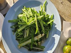 -东海岸人工湖美食村