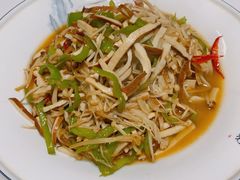 青椒肉丝金针菇-云中菜馆(恒晟·云中绿园店)