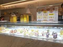面包甜点陈列柜-三只蜜蜂蛋糕(东城店)