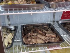 -金鼎雪山牦牛杂火锅(理县总店)