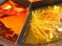 -渝里重庆火锅(航天城店)