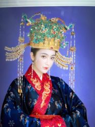 -盘子女人坊生日照·摄影馆(华强店)