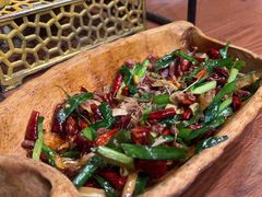 -老滇山寨•云南特色菜•地方菜•民族风情歌舞表演(金碧店)